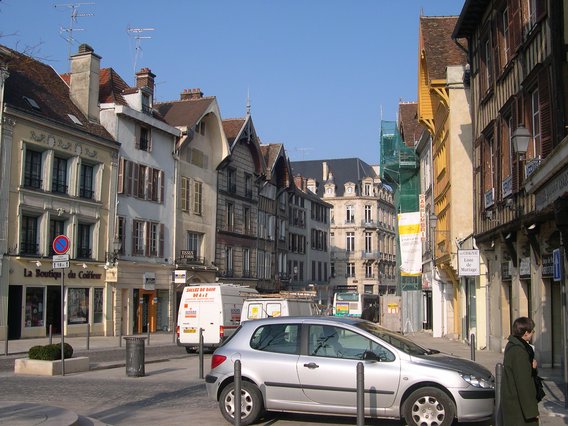  jolie place